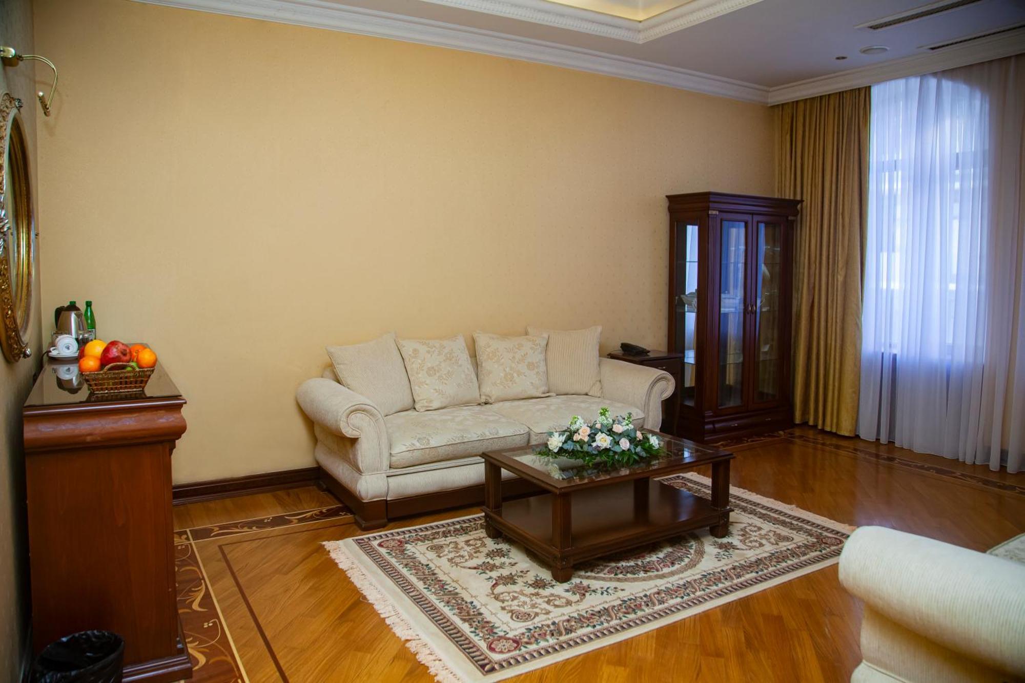 Ayf Palace Баку Екстер'єр фото